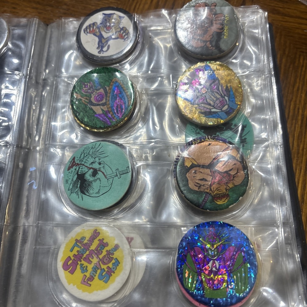 Pog Case And‎ Pogs - Picture 4 of 13
